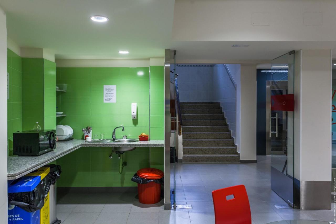 Albergue Peregrinos San Francisco De Asis ليون المظهر الخارجي الصورة