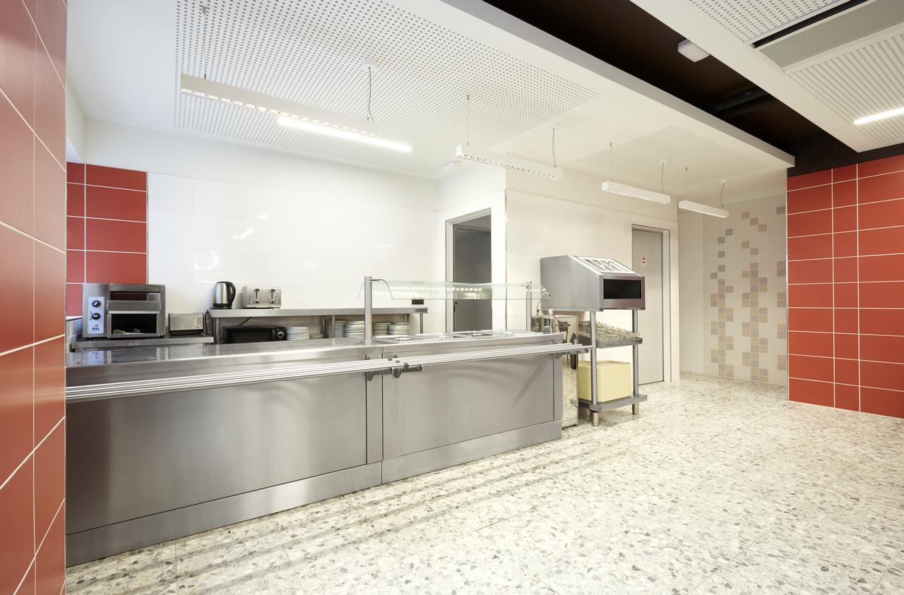 Albergue Peregrinos San Francisco De Asis ليون المظهر الخارجي الصورة